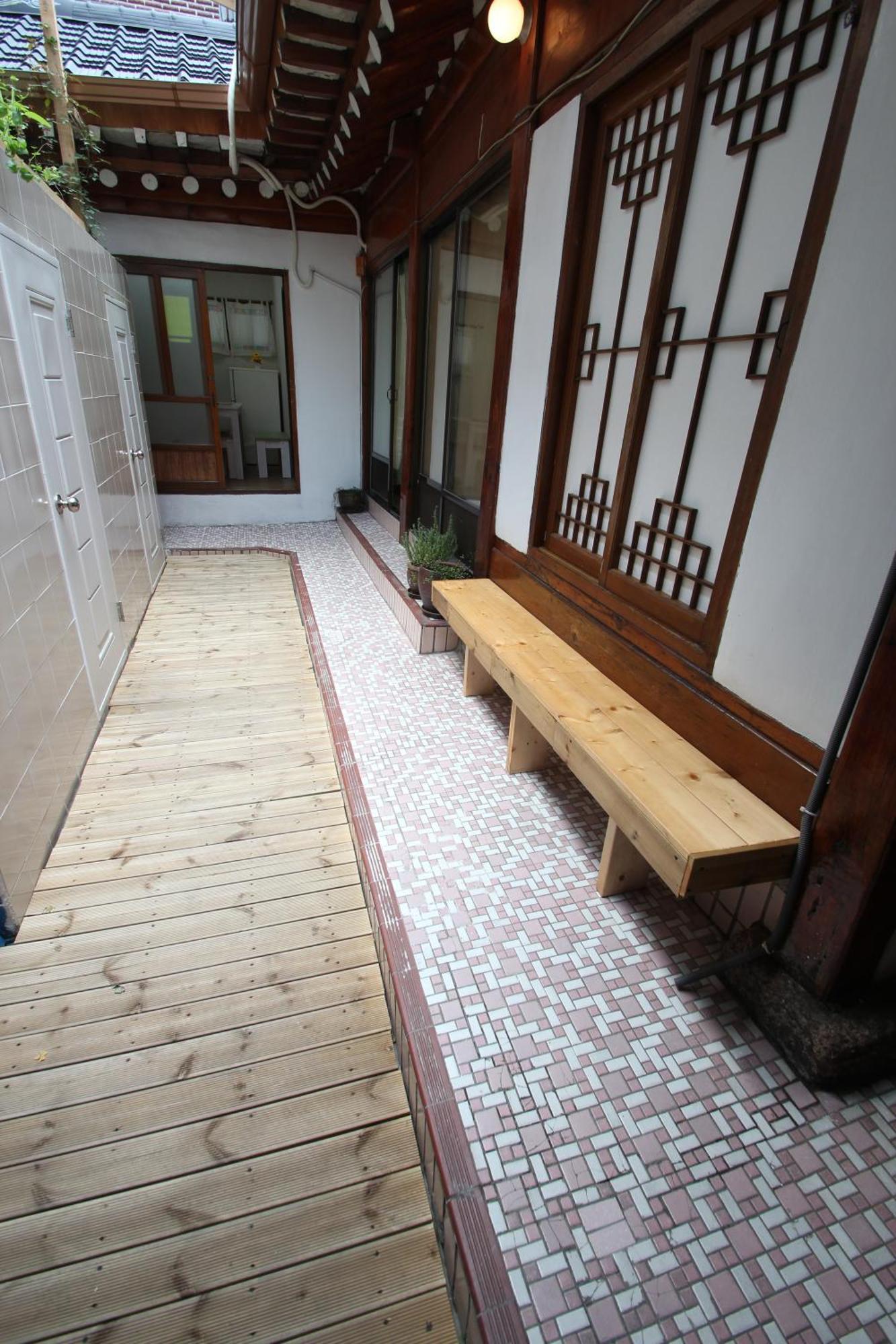 Icos Guesthouse 1 - Female Only Seul Exterior foto